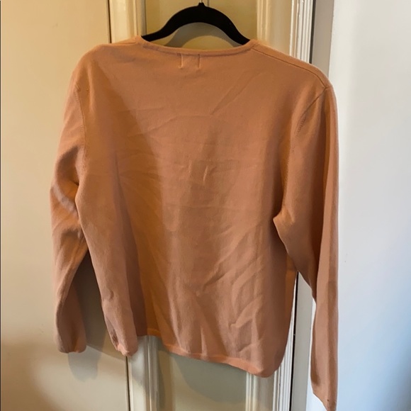Lovely soft pink knit sweater! - Picture 2 of 3